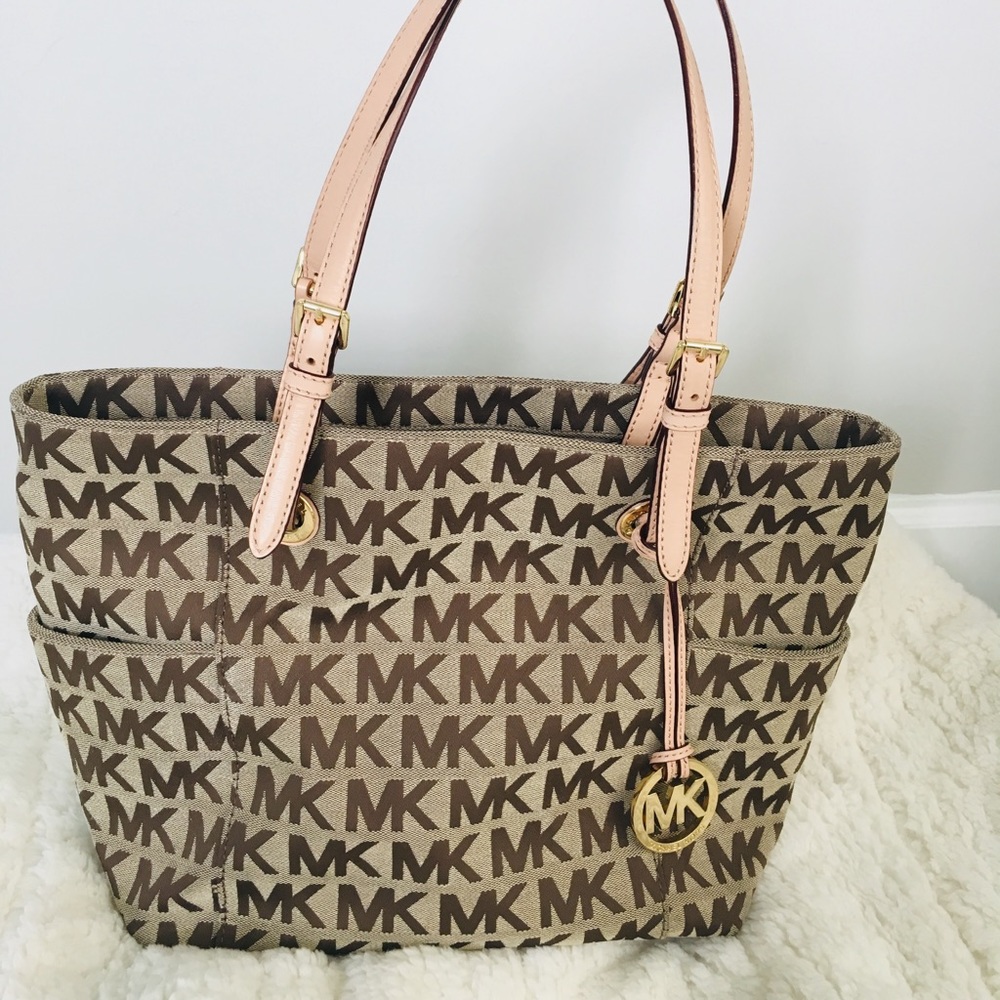 Michael Kors Jet Set Tote